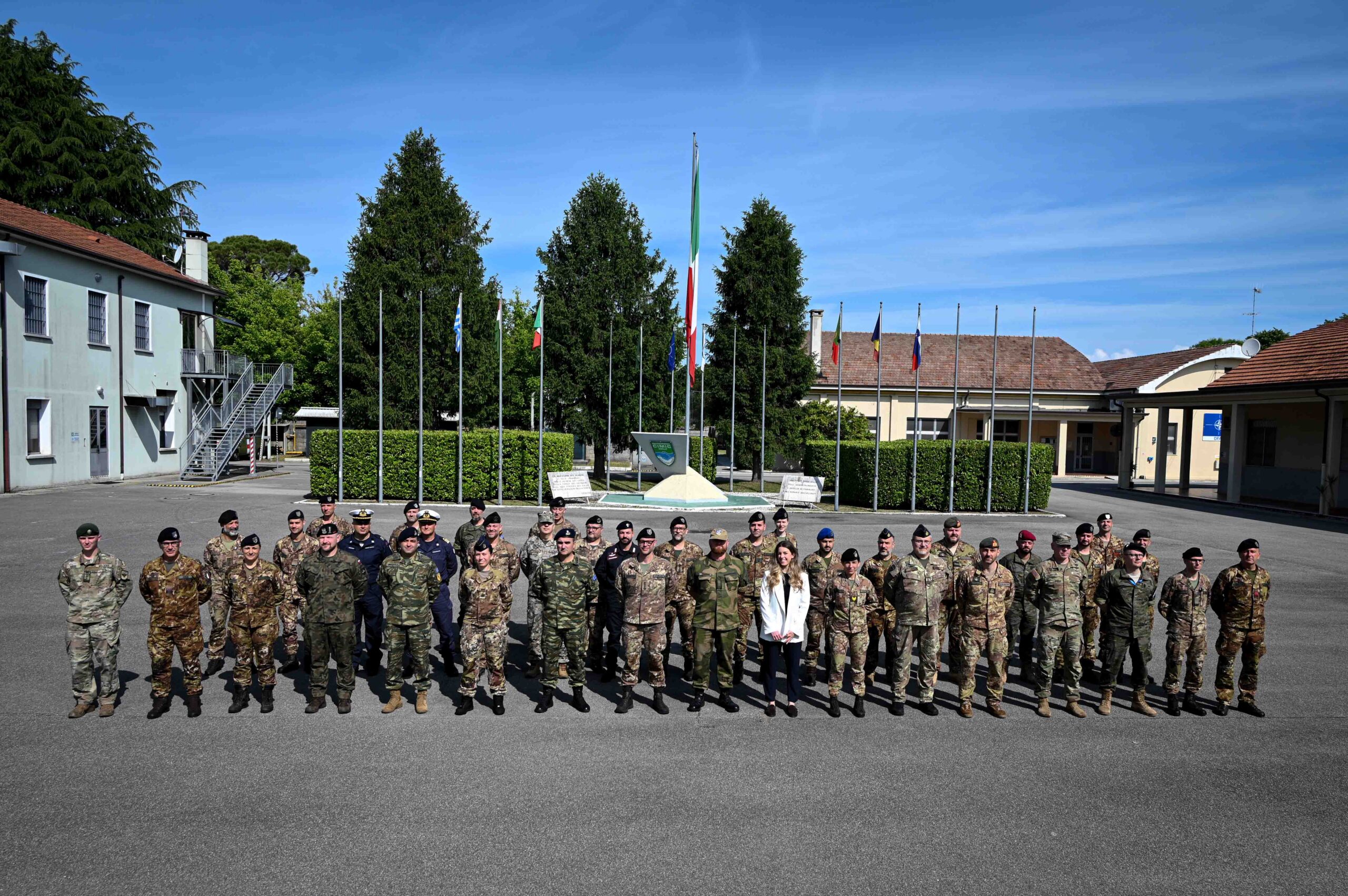 NATO CIMIC FIELD/STAFF WORKER COURSE 01/26 CONCLUDES AT MNCG